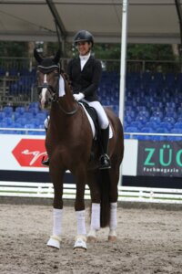 Für Gut Wettlkams Bowmore und Johanna Wadenspanner ging es direkt ins Finale. | Foto: Welk