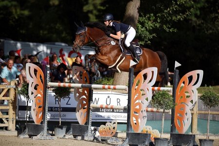Selina Höger sicherte sich mit ihrem Flintstone im Großen Preis Platz zwei. | Foto: Dill