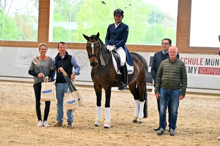 Franz Trischberger sicherte sich mit Sarotti in der Einlaufprüfung zur Qualifikation im IWEST Dressur Cup Platz zwei. | Foto: Dill