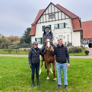 Katja und Christian Brühl gehören nun zum Team von Lars Meyer zu Bexten. Foto: Facebook