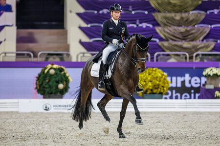 Isabell Werth trabte zum Sieg in der Einlaufprüfung zum Finale des NÜNRBERGER Burgpokals. | Foto: Lafrentz