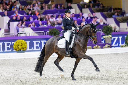 Isabell Werth pilotierte mit Skovens Tzarina ihr 19. Finalpferd zum Sieg im 32. Finale des NÜRNBERGER Burg-Pokals. | Foto: Lafrentz