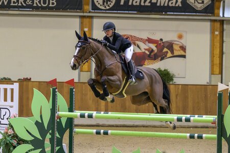 Ava Ferch und Catinka  | © EQUITARIS (Archiv)