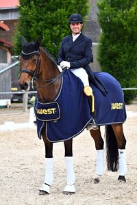 Fünf Dreisterne-Siege in Brunnthal: Uwe Schwanz hatte allen Grund zur Freude. | © Dill