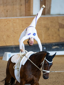Turnte zum Titel: Oceane Schattleitner | © KlickVolti