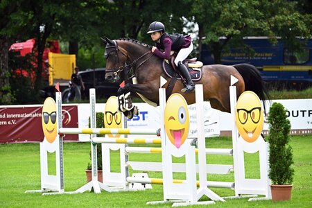 Grace Isabelle Kühner und Ocean fliegen auf Platz eins | © Dill (Archiv)