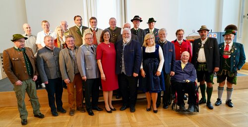 Vertreter der Bürgerallianz Bayern waren zu Besuch im Landtag. | © BRFV