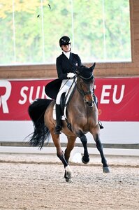 Jessica Neuhauser durfte sich mit Rockson in Motesice über ihren ersten internationalen Sieg freuen. | © Dill