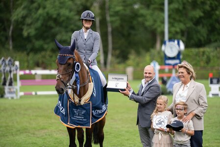 Triumph in den Niederlanden: Theresa Kröninger und Hummer siegen im Young Riders Grand Prix. | © Privat