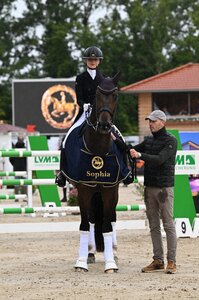 Sophia Ritzinger erhielt in Ising das Goldene Reitabzeichen. | © Puschak Sophia Ritzinger erhielt in Ising das Goldene Reitabzeichen. | © Puschak
