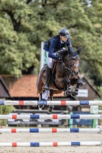 Benedikt Raab und Dimerdor Merveilles flogen zu Platz vier im Finale der Large Tour der Horst-Gebers-Ponytour. | © Maike Klüter