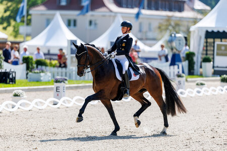 Diallo BB v. Dancier siegreich unter Jessica von Bredow-Werndl. | © Lafrentz Diallo BB v. Dancier siegreich unter Jessica von Bredow-Werndl. | © Lafrentz