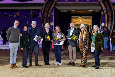 Im Rahmen des Frankfurter Festhallen Reitturniers wurden die Trainer des Jahres 2025 ausgezeichnet. | © Lafrentz