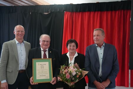 Sagt nach 20 Jahren Servus: Hubert Berger (2. v. l) | © Petra Krayl