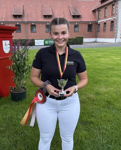 Milena Knott ist Vize-Weltmeisterin im Freispringen