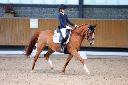 Nominiert: Leonie-Sophie Galmbacher und Okelani | © Dill